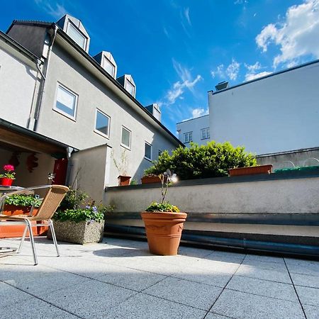 Pension Zum Blumchen Шверін Екстер'єр фото