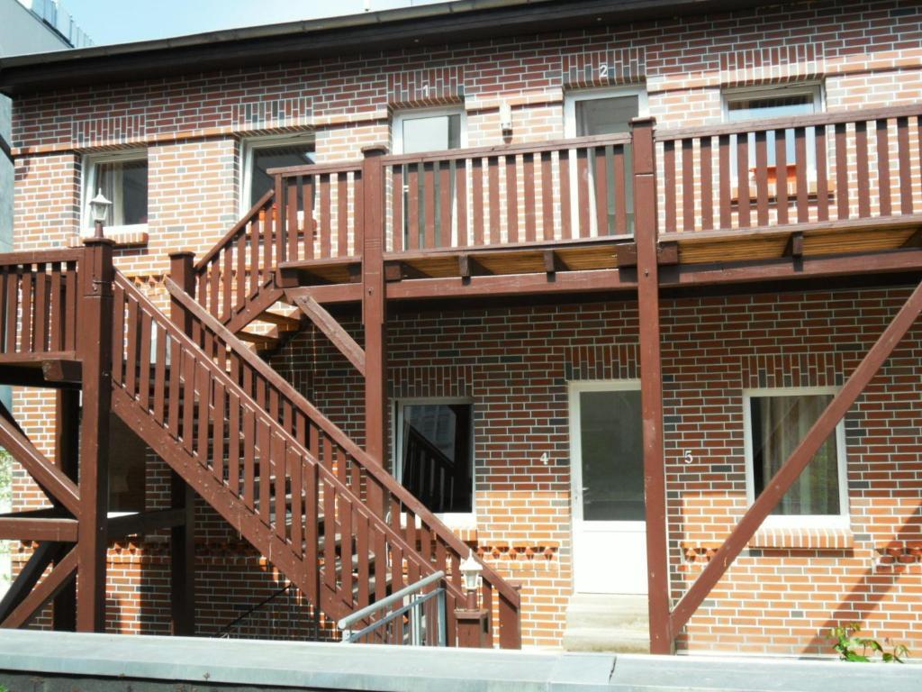 Pension Zum Blumchen Шверін Екстер'єр фото