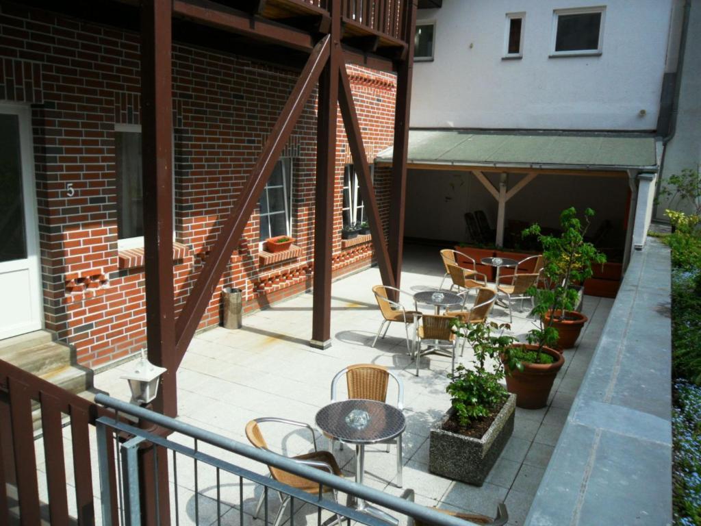Pension Zum Blumchen Шверін Екстер'єр фото
