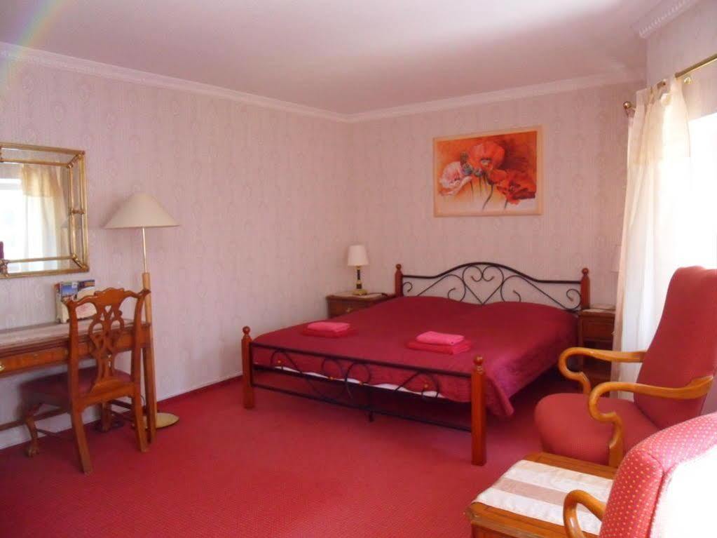 Pension Zum Blumchen Шверін Екстер'єр фото