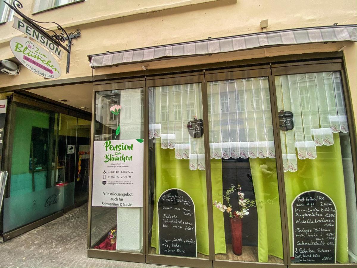 Pension Zum Blumchen Шверін Екстер'єр фото
